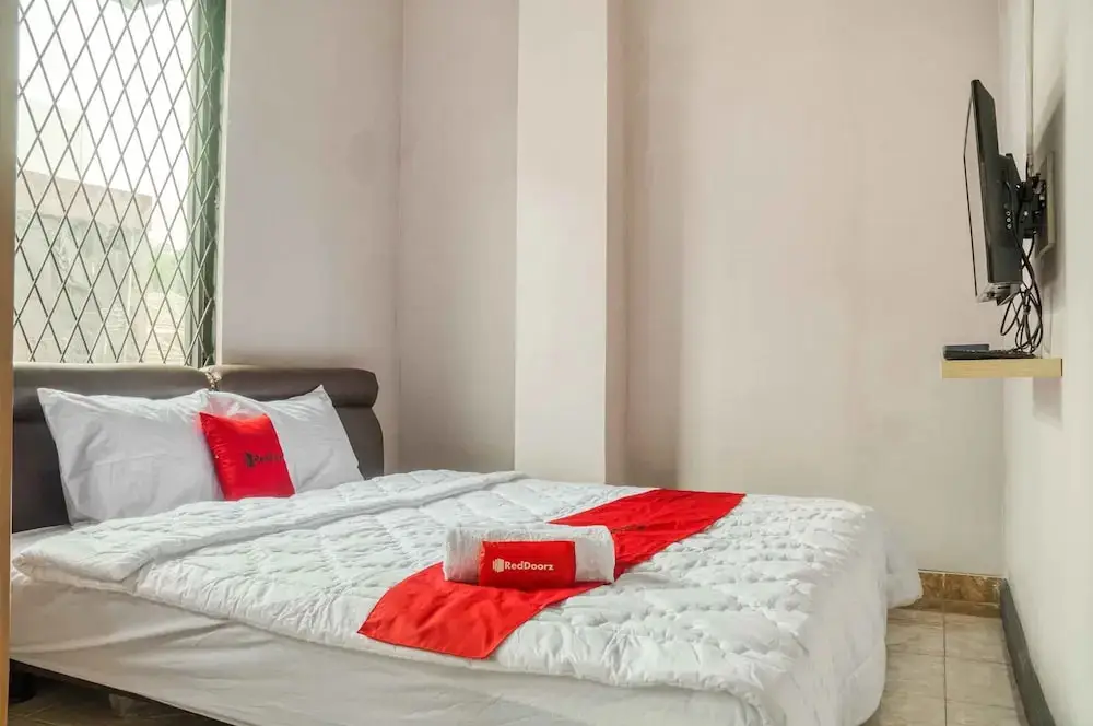Джакарта: RedDoorz near Duta Merlin