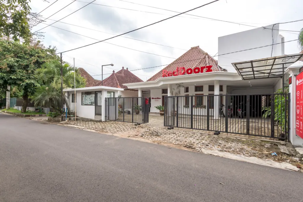 Маланг: RedDoorz Syariah near Gajayana Stadium Malang