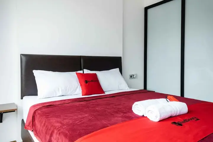 Legok: RedDoorz Plus near ICE BSD 2
