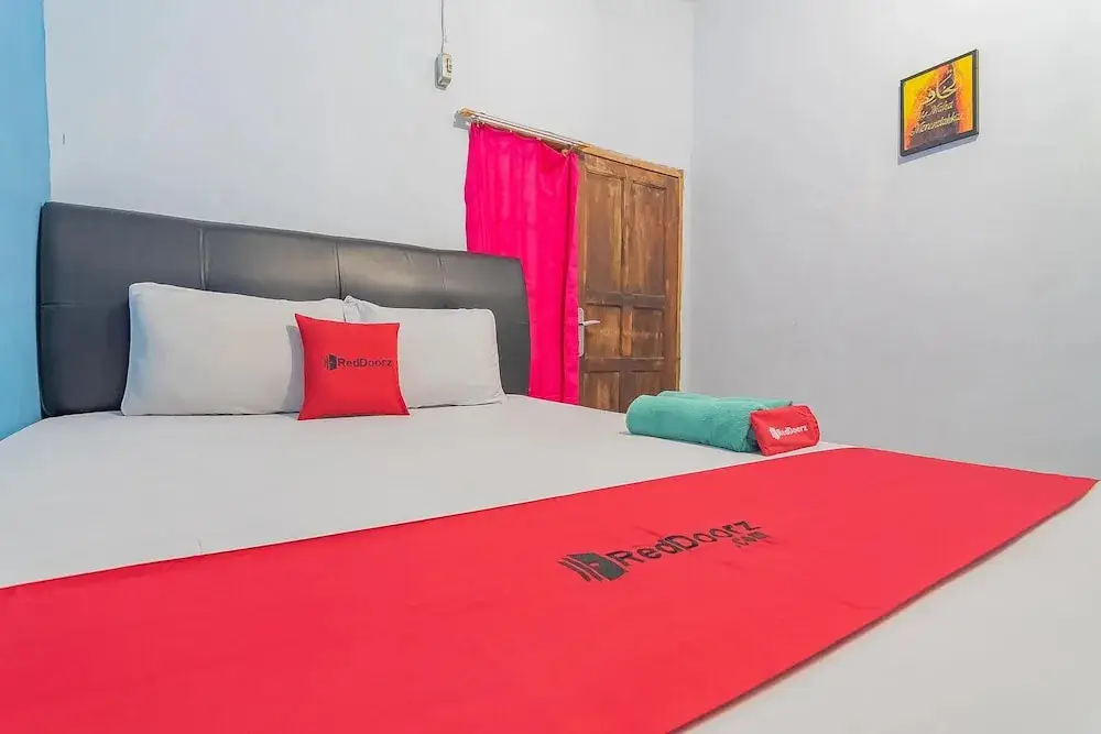 RedDoorz Syariah @ Lafa Park Adventure — фото 1