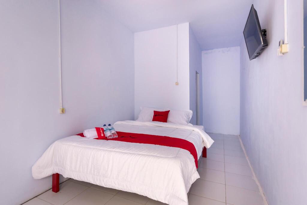 Бондовосо: RedDoorz Syariah @ Bondowoso City Center