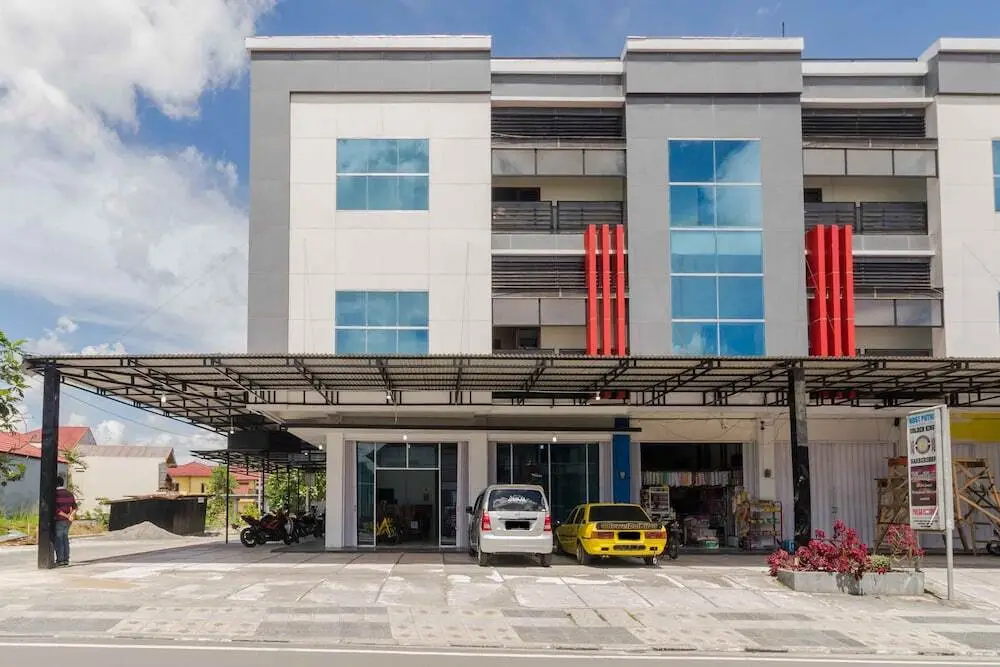 Букиттинги: RedDoorz Syariah near Lubang Jepang Bukittinggi