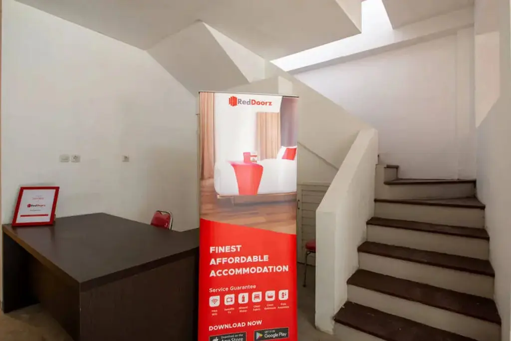 Сурабая: RedDoorz near Kaza Mall Surabaya