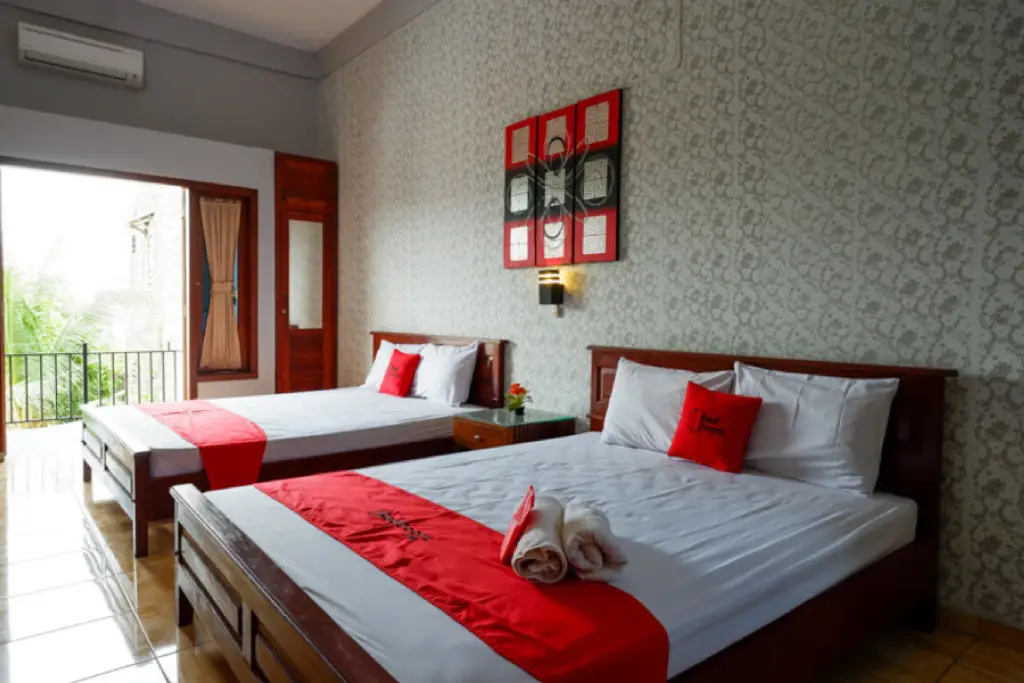 Семаранг: RedDoorz Syariah Near Gerbang Toll Manyaran