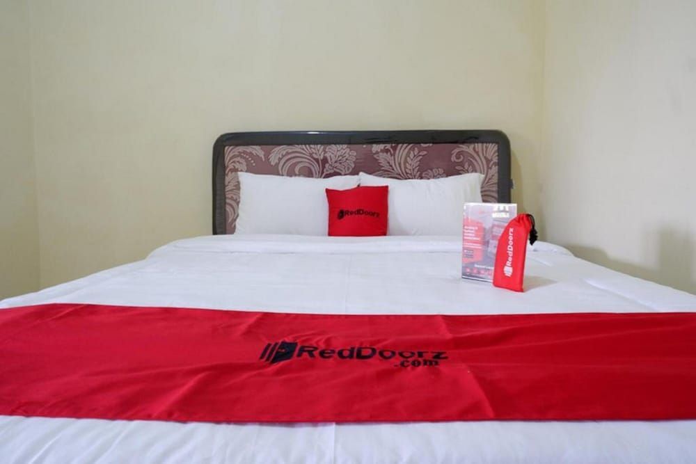 Баубау: RedDoorz near Lippo Plaza Buton