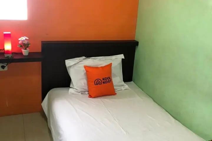 Сурабая: KoolKost Syariah near Tunjungan Plaza 2