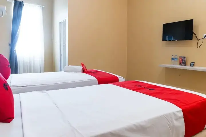 Палембанг: RedDoorz near Sultan Mahmud Badaruddin Airport Palembang