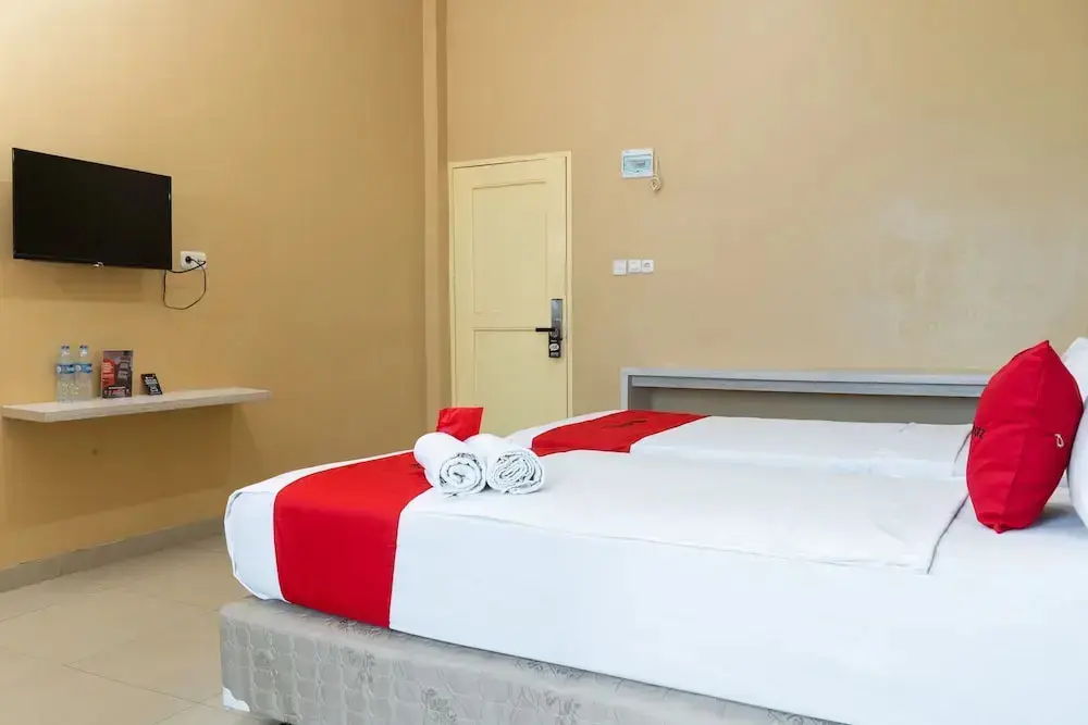 Палембанг: RedDoorz near Sultan Mahmud Badaruddin Airport Palembang