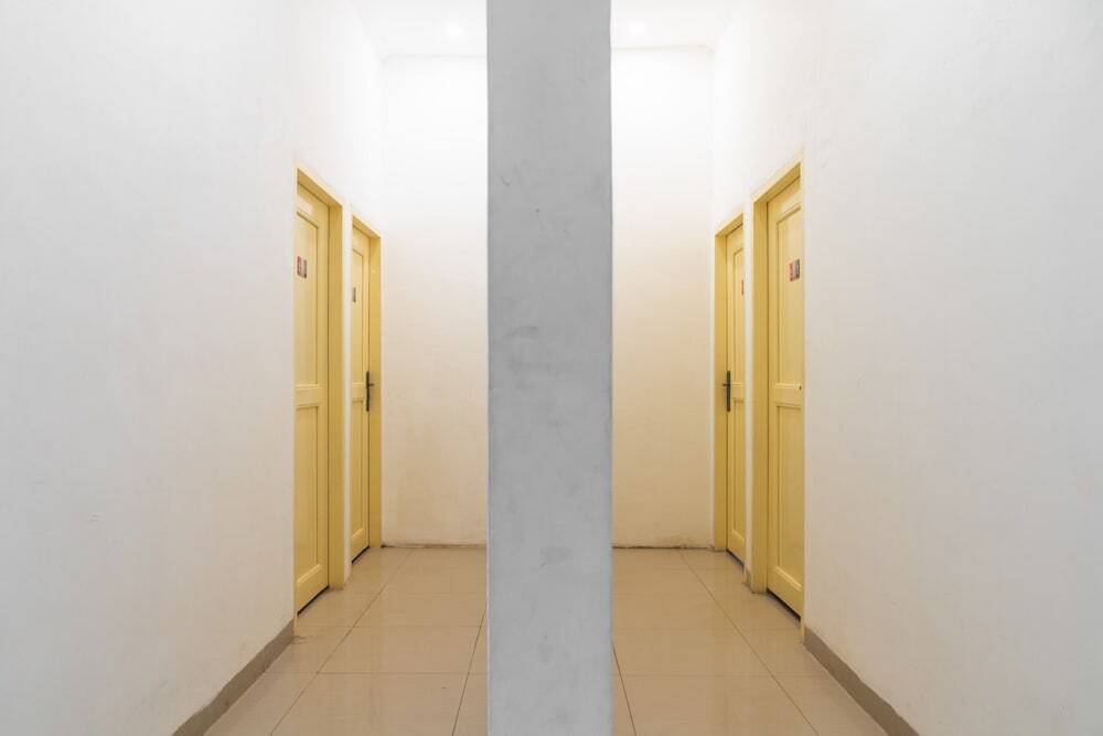 Палембанг: RedDoorz near Sultan Mahmud Badaruddin Airport Palembang