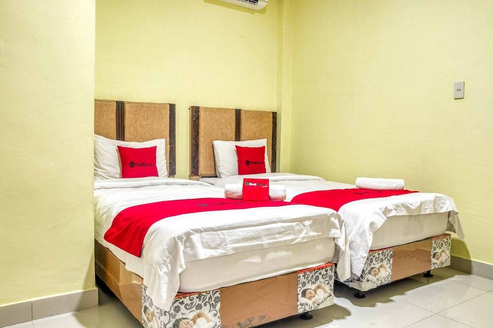 Медан: RedDoorz @ Jalan Kapten Muslim Medan