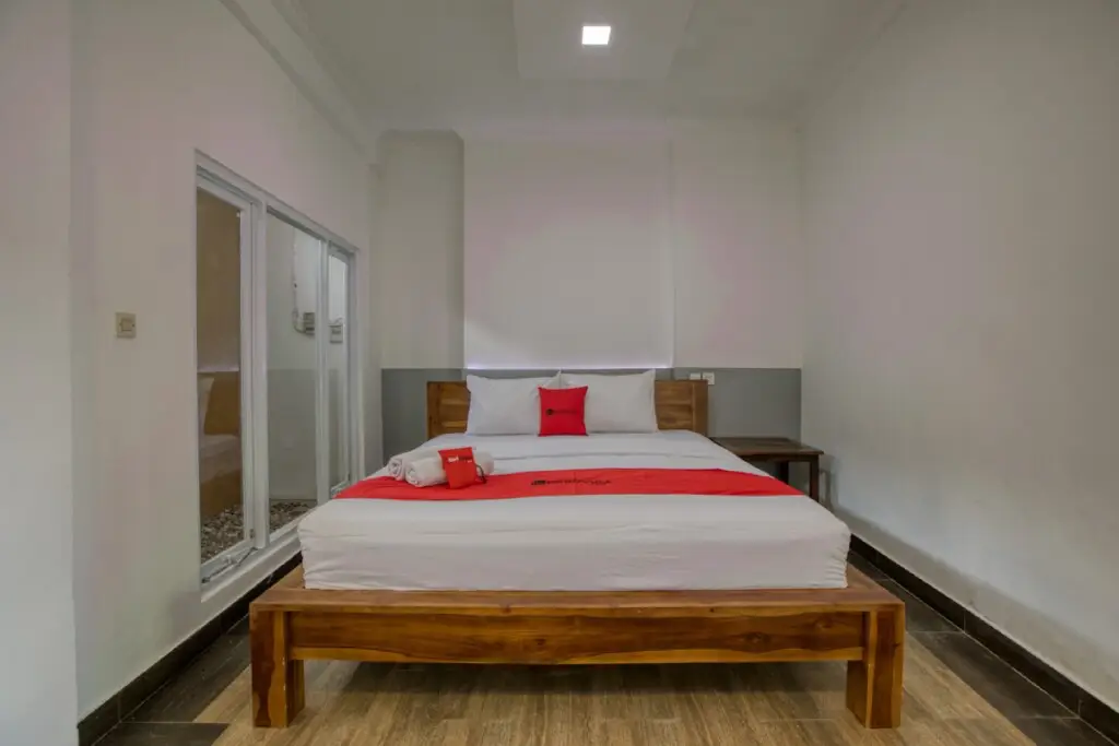 Беноа: RedDoorz near Exit Toll Nusa Dua