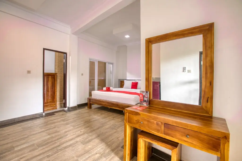 Беноа: RedDoorz near Exit Toll Nusa Dua