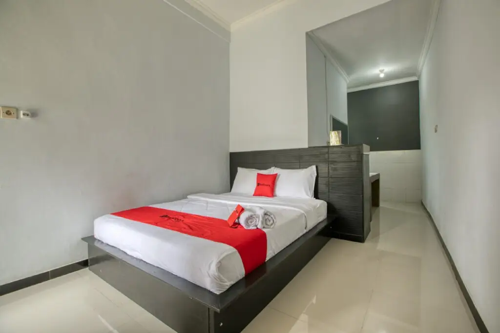 Беноа: RedDoorz near Exit Toll Nusa Dua