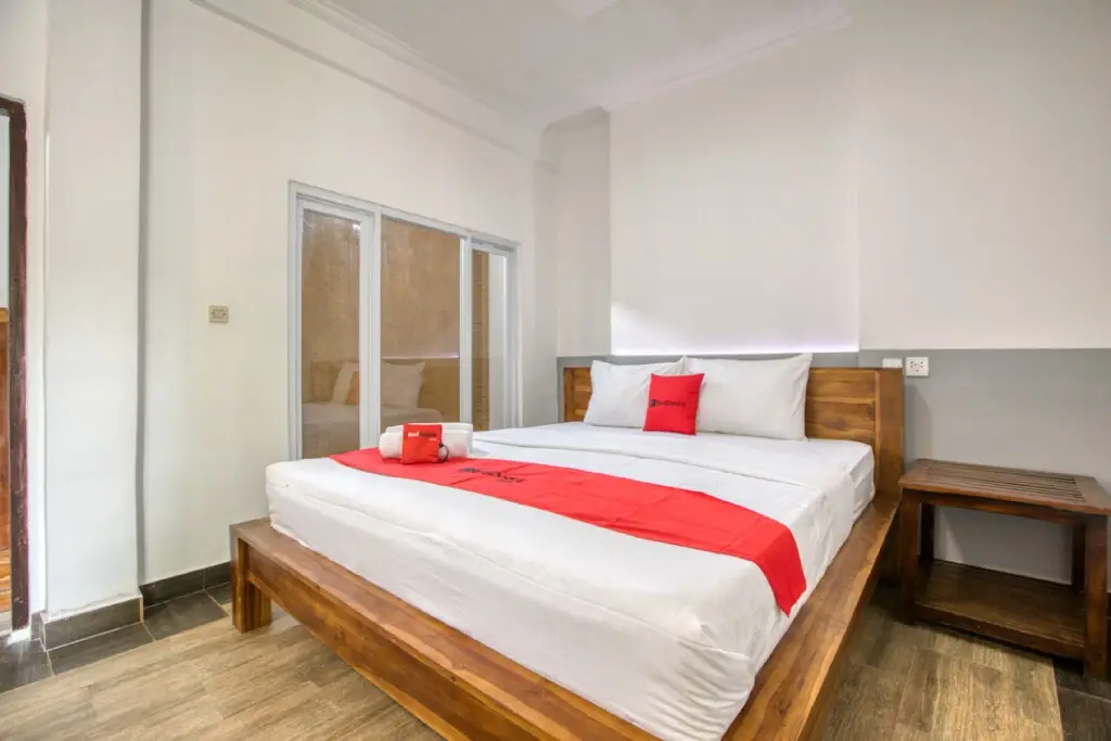 Беноа: RedDoorz near Exit Toll Nusa Dua