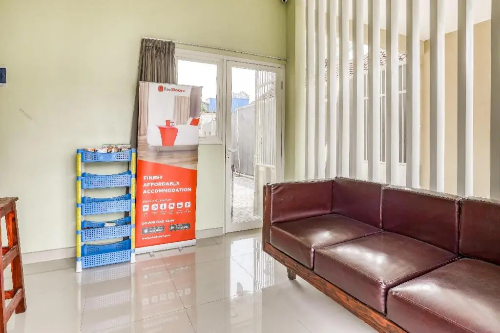 Сидоарджо: RedDoorz Syariah near Suncity Mall Sidoarjo
