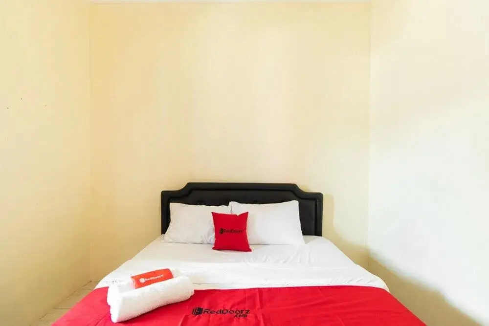 Батуретно: RedDoorz @ Raya Janti Yogyakarta