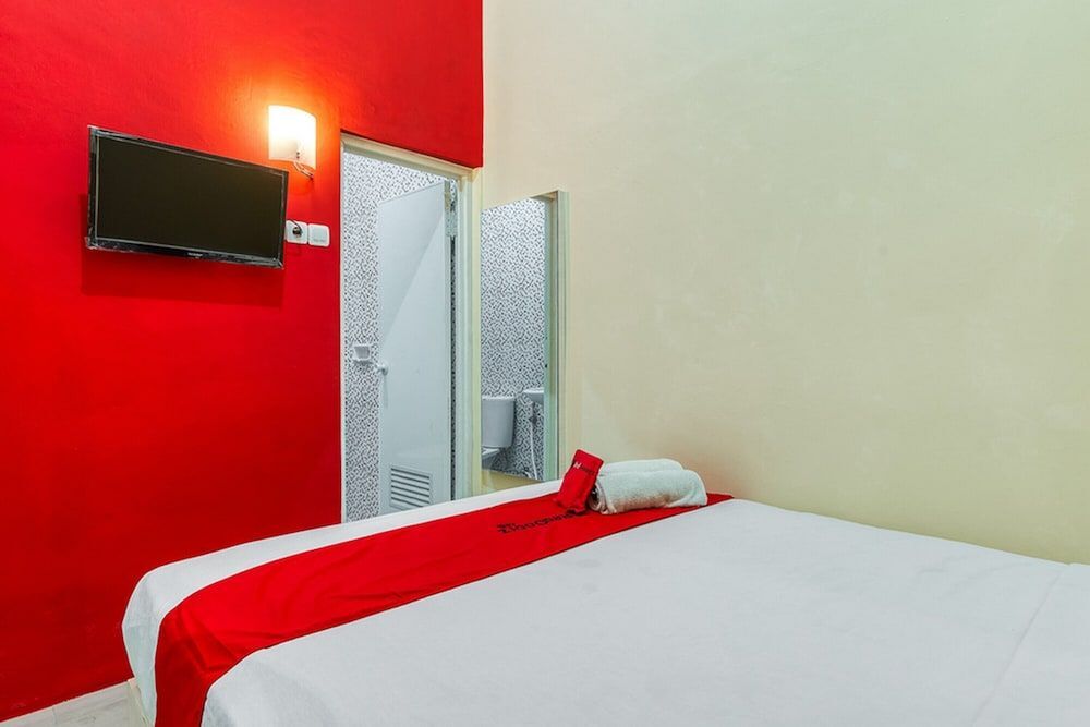 Сурабая: RedDoorz Syariah @ Kertomenanggal Surabaya