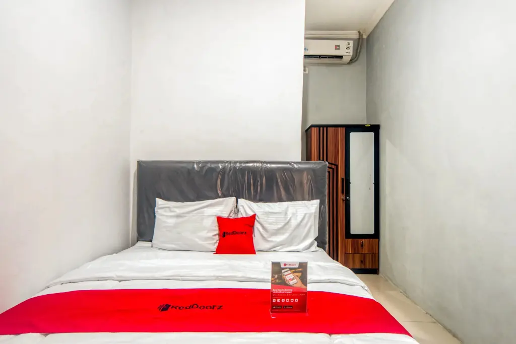 Джакарта: RedDoorz near Graha Cijantung Mall