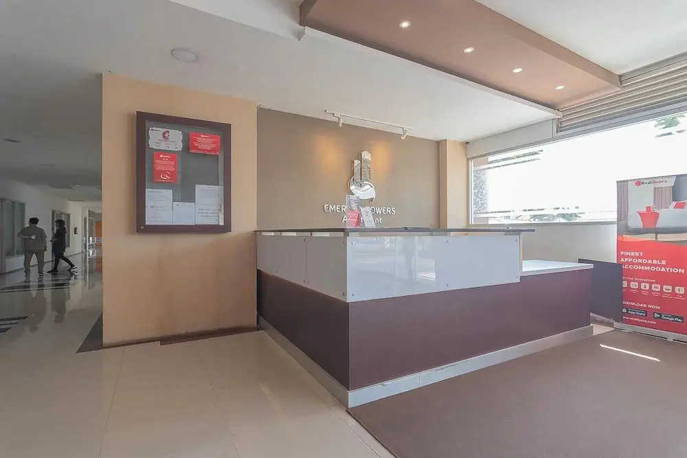 Бандунг: RedDoorz Apartment @ Emerald Towers Bandung