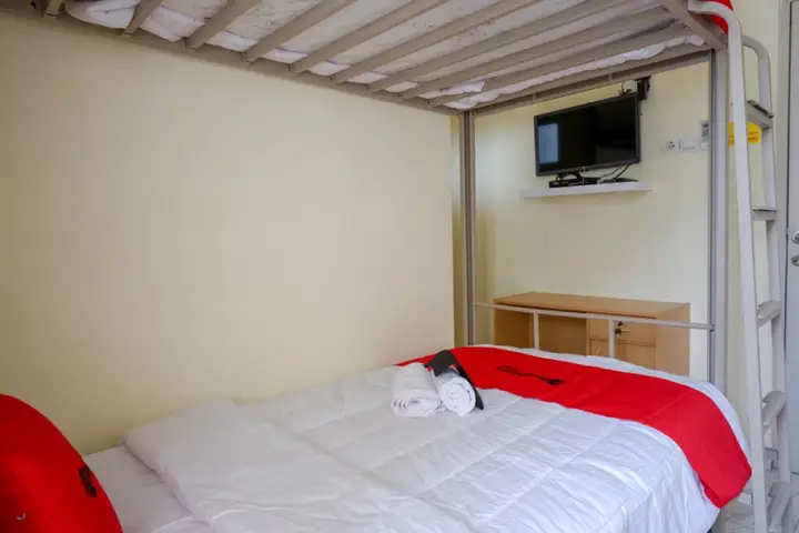 Семаранг: RedDoorz Hostel near Kota Lama Semarang