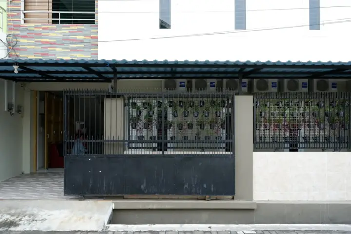 Семаранг: RedDoorz Hostel near Kota Lama Semarang