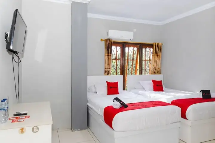 Манадо: RedDoorz Plus near Transmart Kairagi Dua Manado
