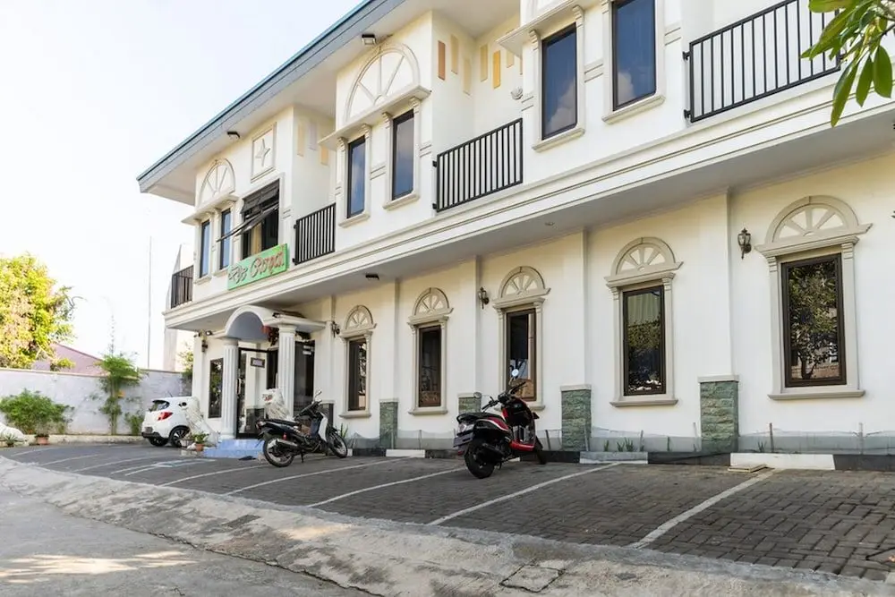 Манадо: RedDoorz Plus @ Jalan Pumorow Manado