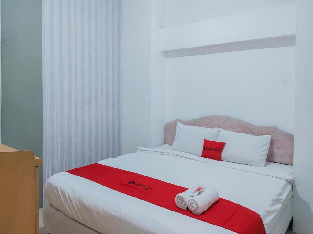 Сурабая: RedDoorz @ Jemursari Surabaya 2