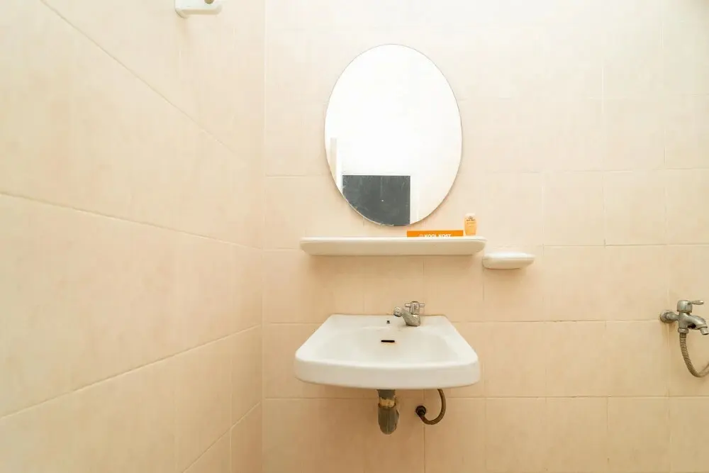 Тангеранг: KoolKost Syariah near Summarecon Mall Serpong