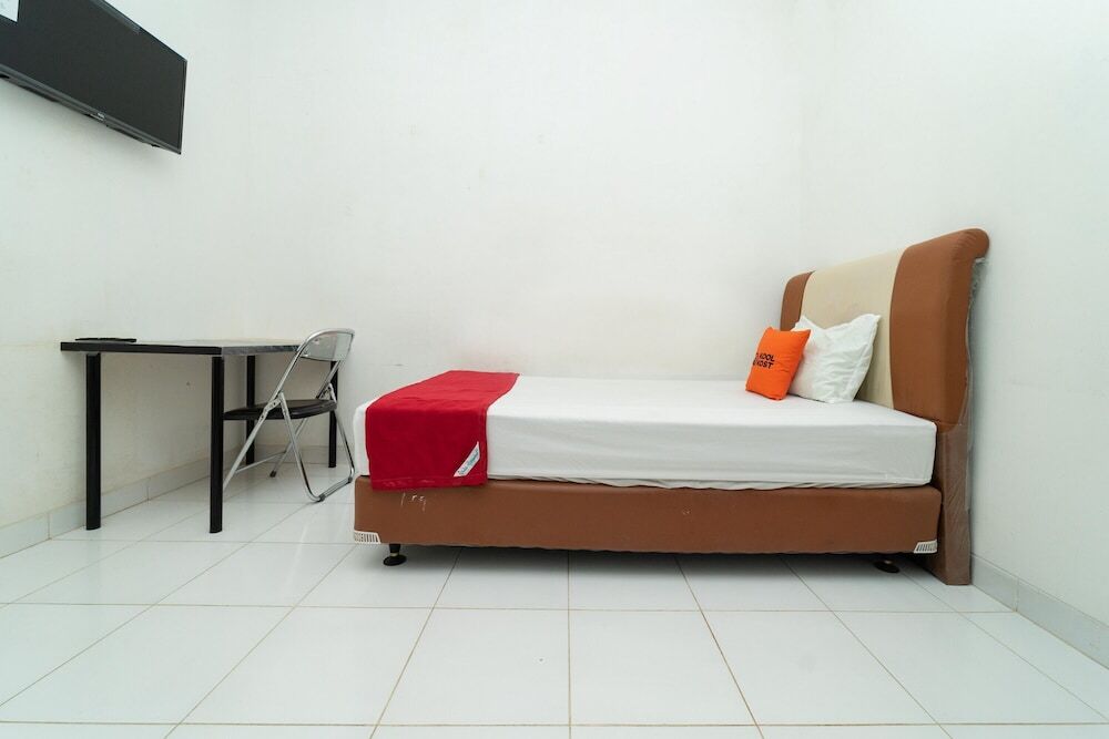 Тангеранг: KoolKost Syariah near Summarecon Mall Serpong