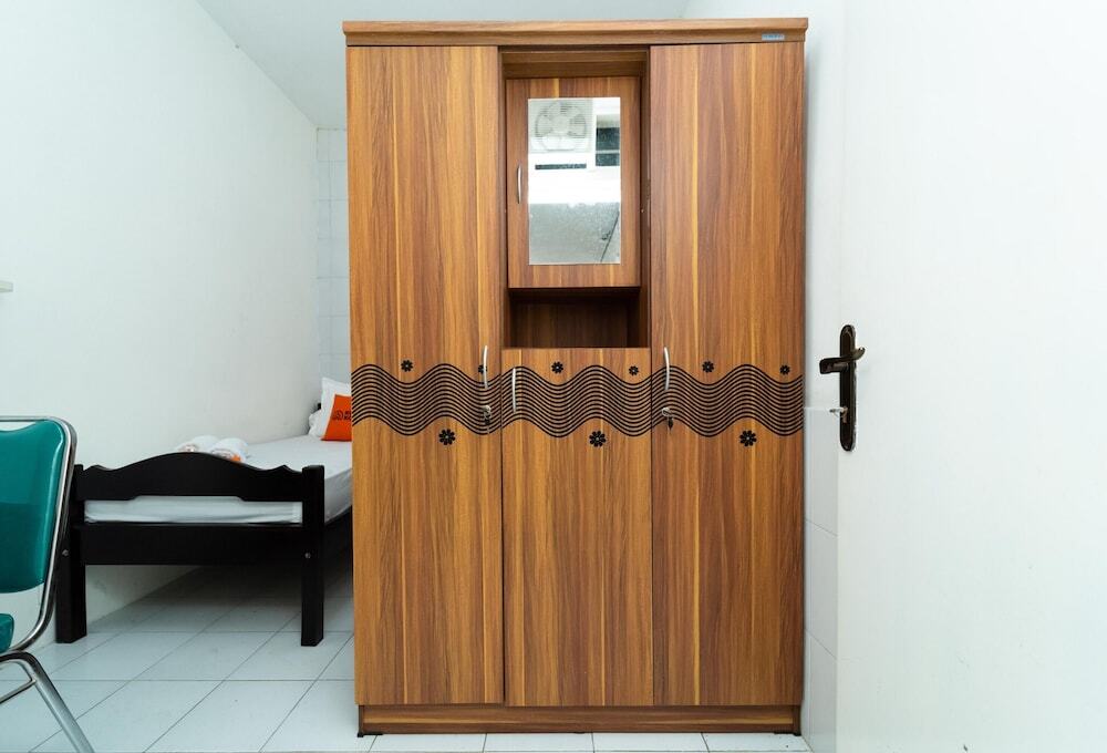 Маланг: KoolKost Female Syariah near SMAK Kolese Santo Yusup