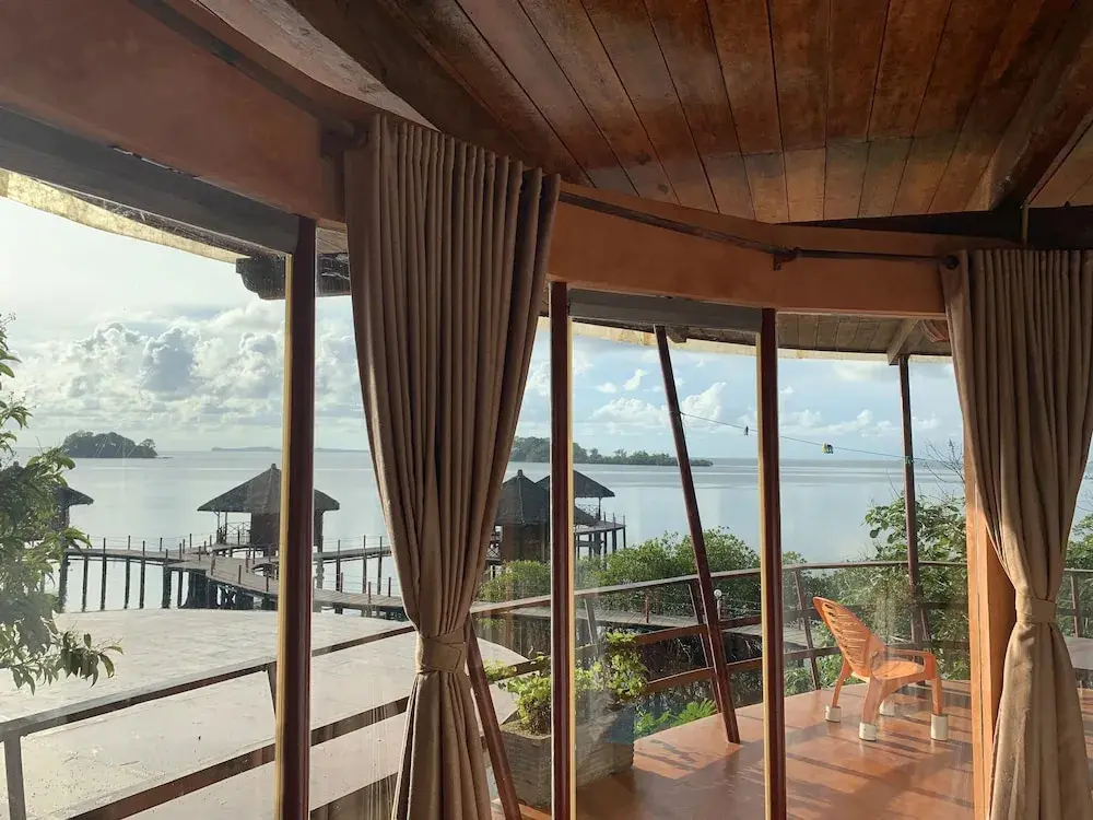Остров Пеньенгат: LooLa Adventure Resort