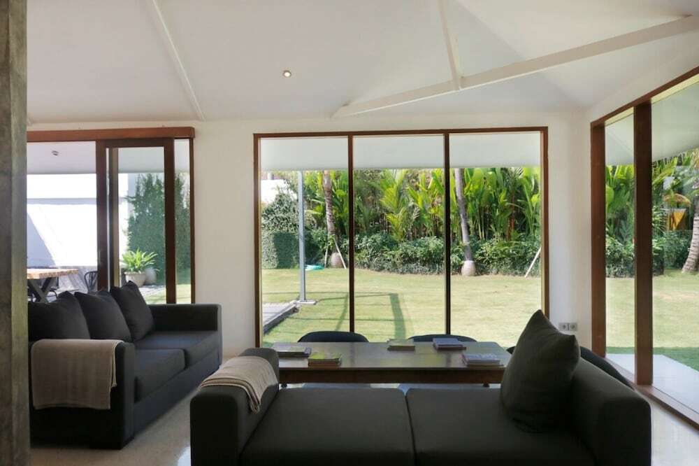 Чангу: Amazing Villa With Pool and Huge Lawn