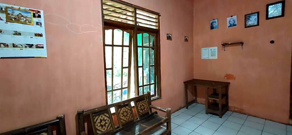 Гербосари: Kyla Guesthouse