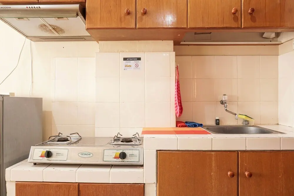 Джакарта: Modern Studio Apartment @ City Park