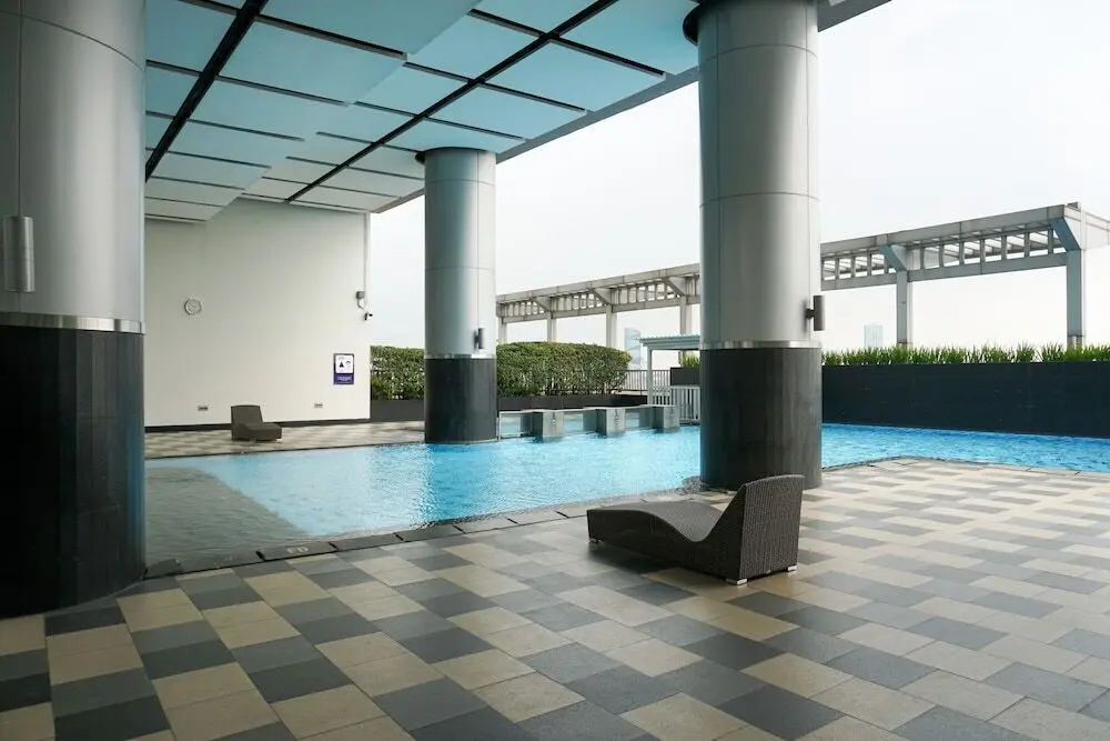 Джакарта: Beautiful Studio at Cosmo Terrace Apartment