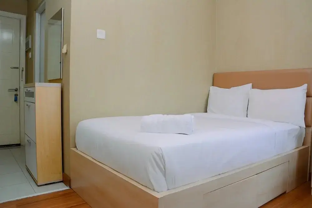 Джакарта: Cozy Living Studio at Cosmo Terrace Apartment