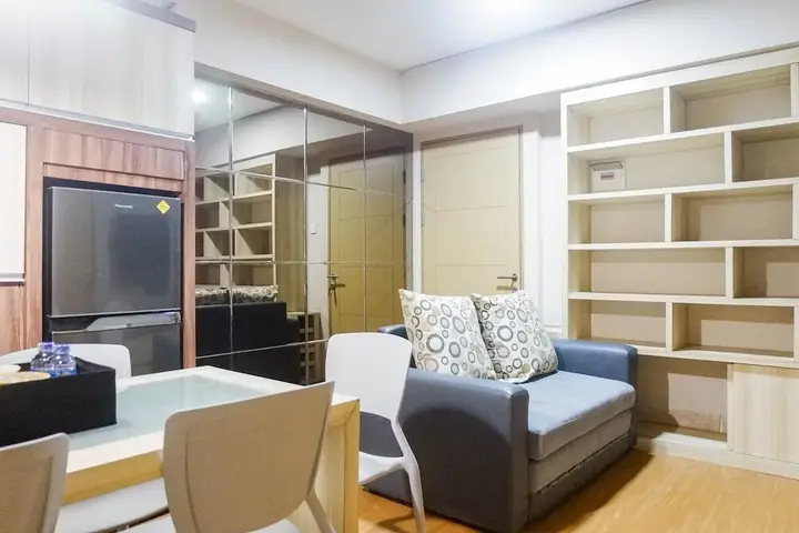 Сурабая: Lavish 2BR Apartment at Educity Pakuwon