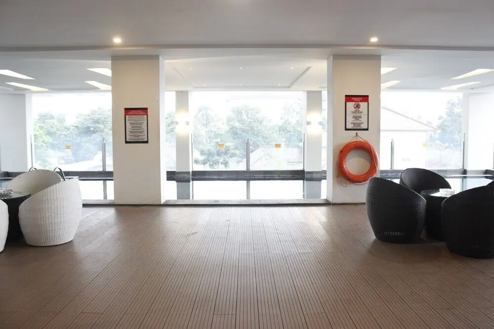 Бандунг: Modern & Deluxe Studio Apartment at Tamansari Tera Residence