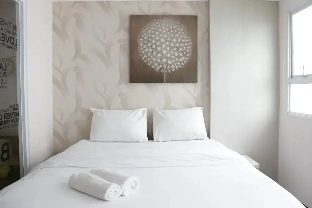 Бандунг: Spacious & Stylish Studio at Gateway Pasteur Apartment