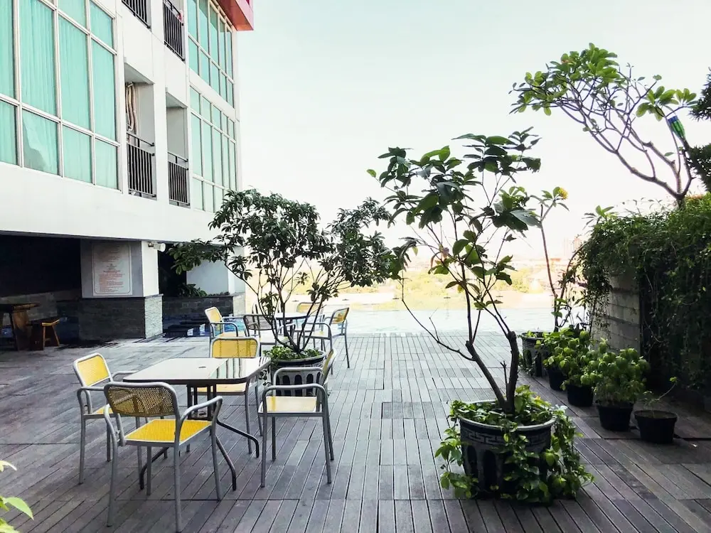Сурабая: Scenic Studio Apartment At Tamansari Papilio
