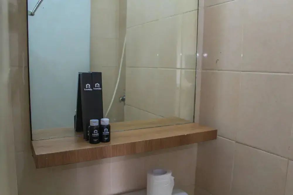 Южный Тангеранг: Affordable Price Studio at Sky View Apartment