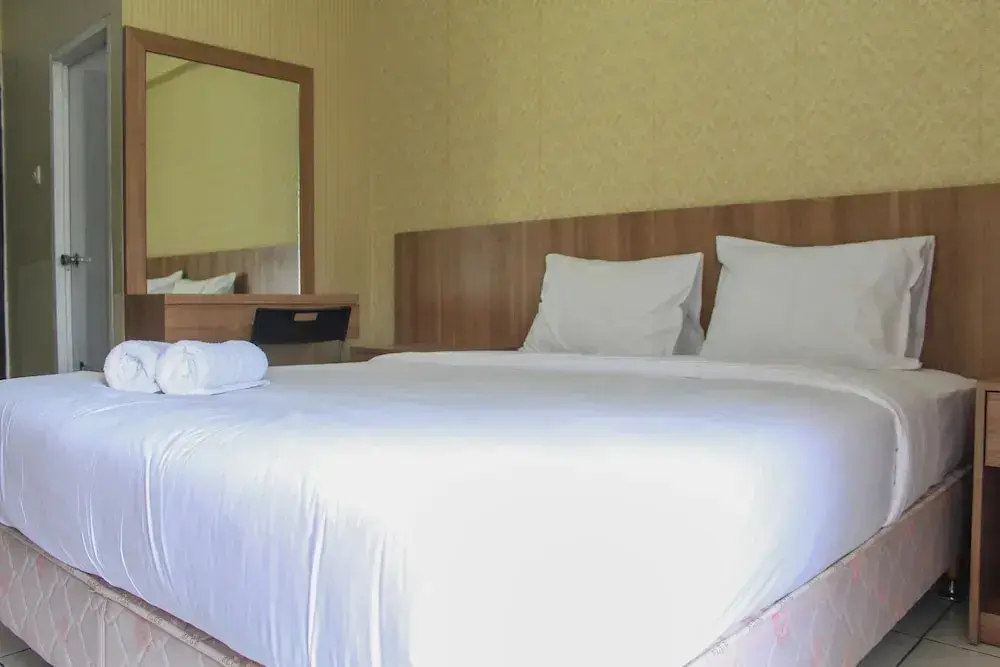 Южный Тангеранг: Affordable Price Studio at Sky View Apartment
