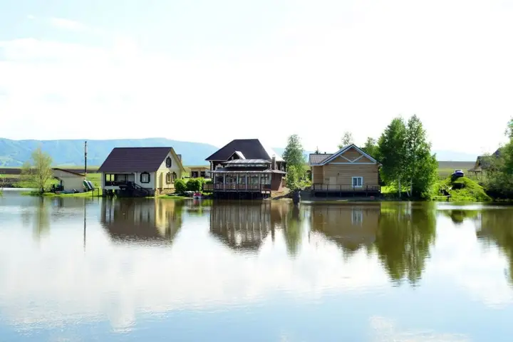 Белокуриха: База отдыха Белокуриха Village