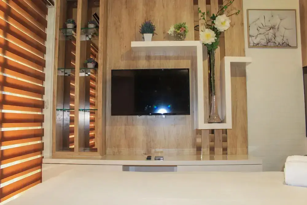 Тангеранг: Minimalist and Cozy Studio Room at Ayodhya Apartment