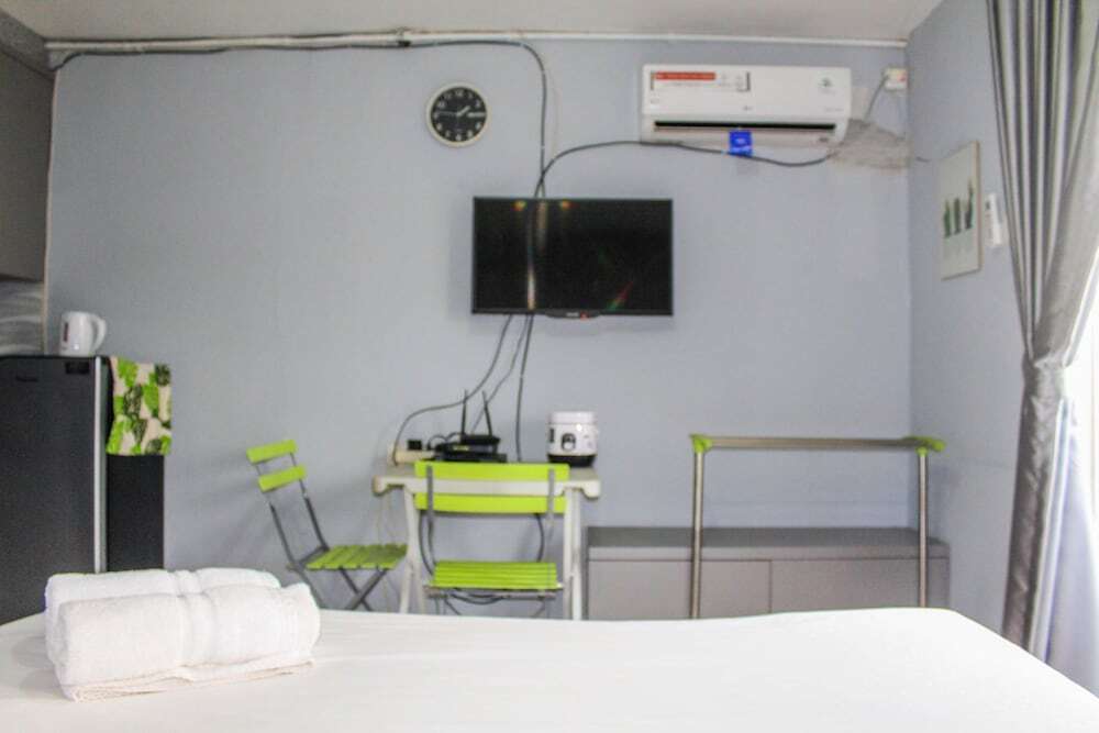 Тангеранг: Modern Furnished Studio Room @ The Modern Golf Apartment