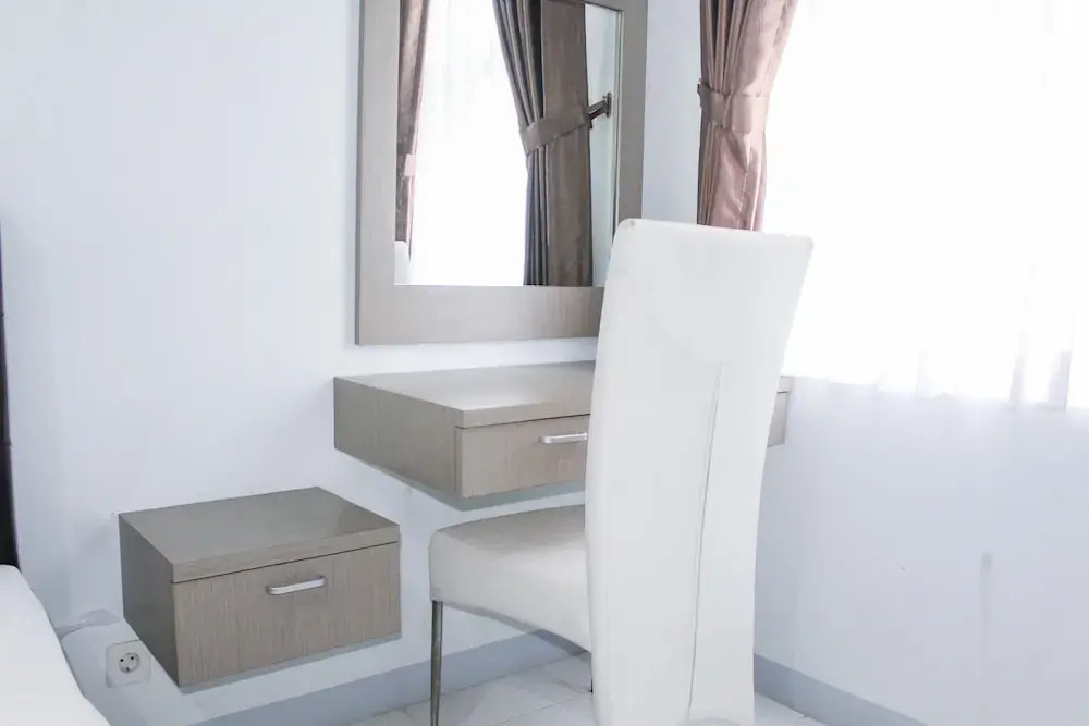 Тангеранг: Warm Studio Apartment at Ayodhya Residences