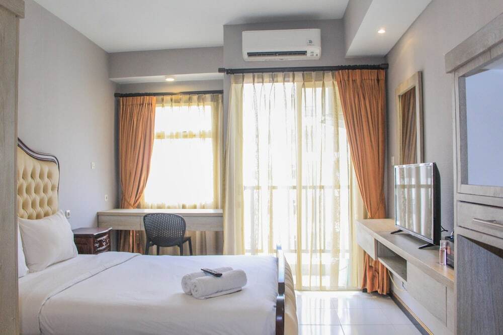 Тангеранг: Simple Living Studio Apartment at Ayodhya Residences