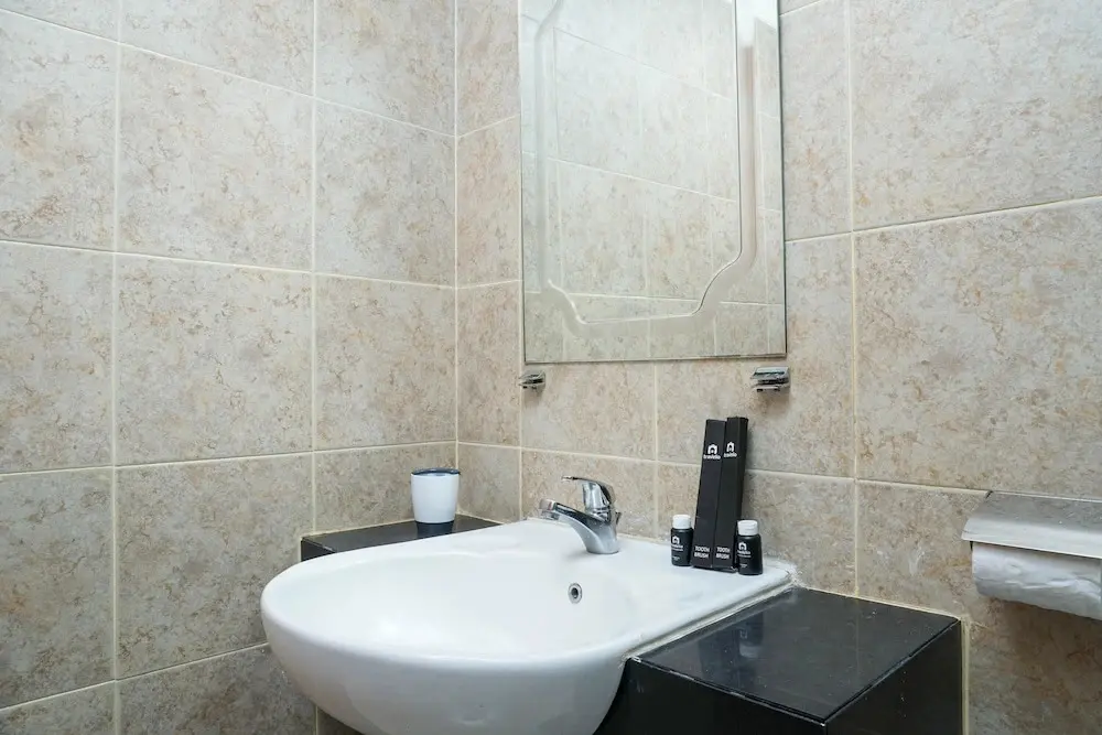 Джакарта: Cozy and Minimalist 2BR at Marbella Kemang Apartment