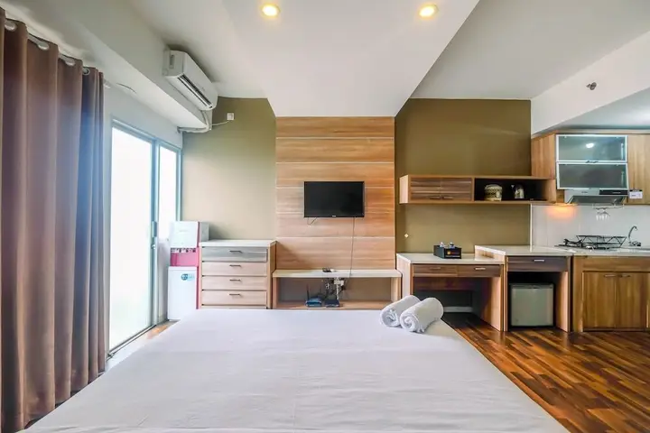 Депок: Modern and Cozy Studio Park View Condominium Apartment